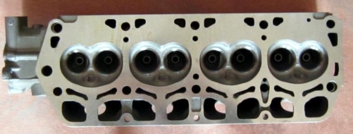 11101-76017-71 4Y Engine Forklift Cylinder Head 