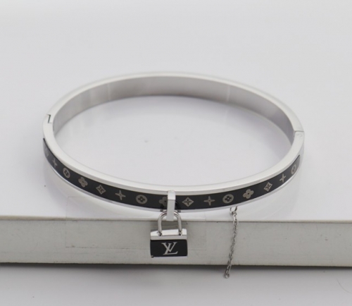 Stainless Steel Brand Bangle-BY220506-IMG_9624