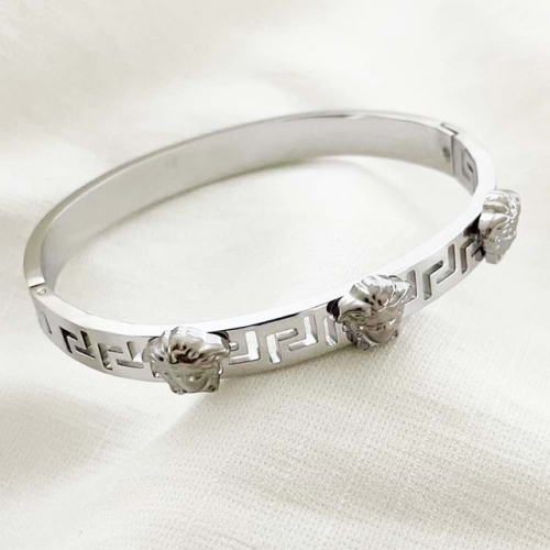 Stainless Steel Brand Bangle-RR220624-Rrs04105-23