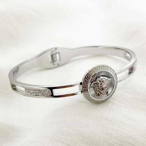 Stainless Steel Brand Bangle-RR220624-Rrs04110-23