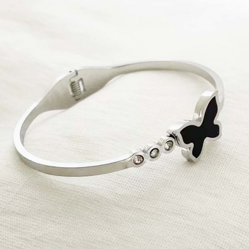 Stainless Steel Brand Bracelet-RR220926-Rrs04150-23