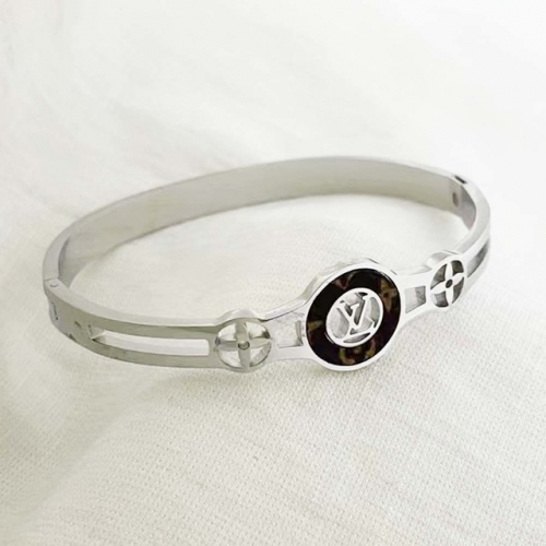 Stainless Steel Brand Bangle-RR220926-Rrs04165-23