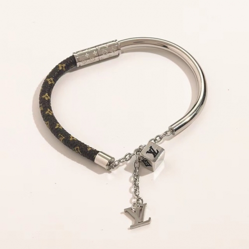 Stainless Steel Brand Bangle-YWA230322-P15.5XII (3)