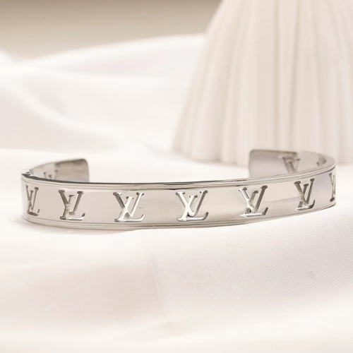 Stainless Steel Brand Bangle-YWA230404-P13IK0 (1)