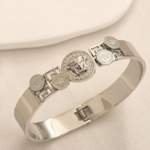 Stainless Steel Brand Bangle-YWA230628-P16.5GDX (2)