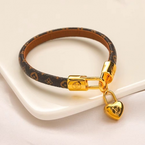 Stainless Steel Brand Bangle-YWA230730-P22CIUU (1)