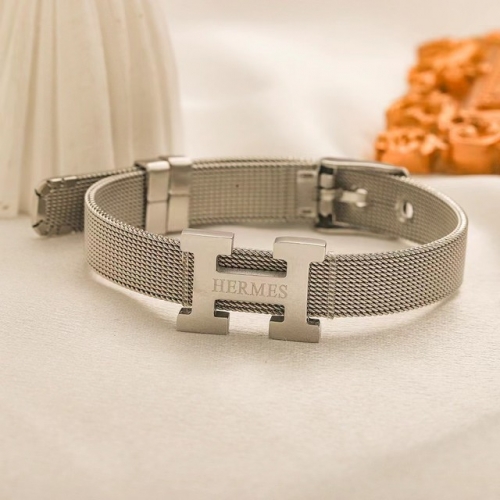 Stainless Steel Brand Bracelet-YWA230730-P18LKMV (2)