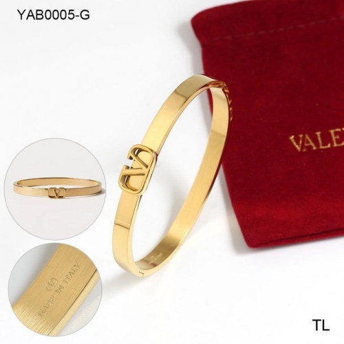 Stainless Steel Brand Bangle-SN230809-YAB0005-G-18.6