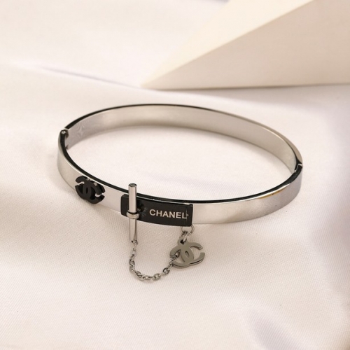 Stainless Steel Brand Bangle-YWA231006-P20EXDS (1)