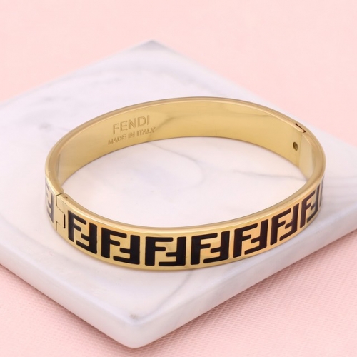 Stainless Steel Brand Bracelet-HY231110-P18CIIO (1)