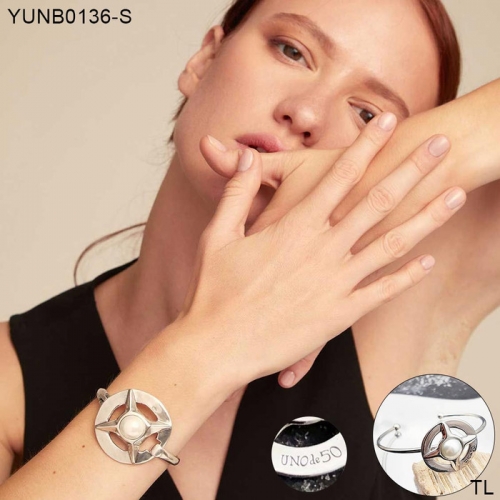 Stainless Steel uno de *50 Bangle-SN240726-YUNB0136-S-15.3