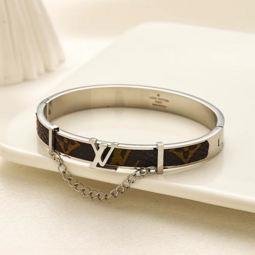 Stainless Steel Brand Bangle-YWA240808-P18BCCV (2)