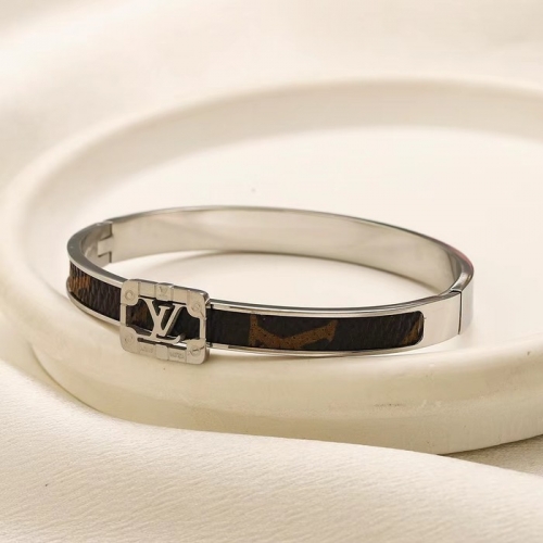 Stainless Steel Brand Bangle-YWA240808-P16BWQA (2)