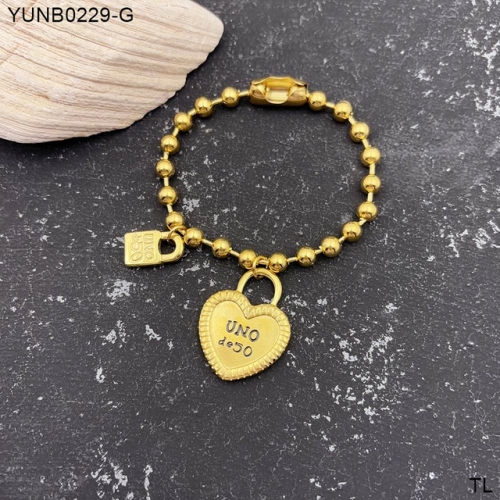 Stainless Steel Uno de *50 Bracelet-SN241127-YUNB0229-G-11.4