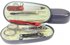 MANICURE SET