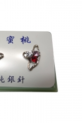 RHODIUME STUDS WITH COL STONE INSETS IN PVC GIFT BOX