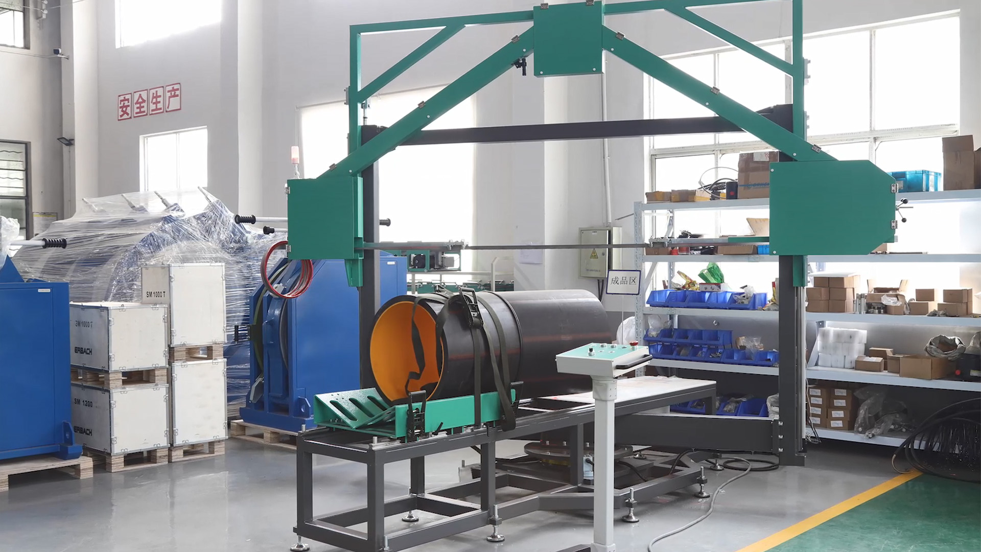 ¿Cuál es la función de la sierra de cinta para tubos?