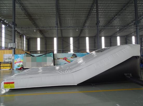 7x4.5x2m Airbag Landing