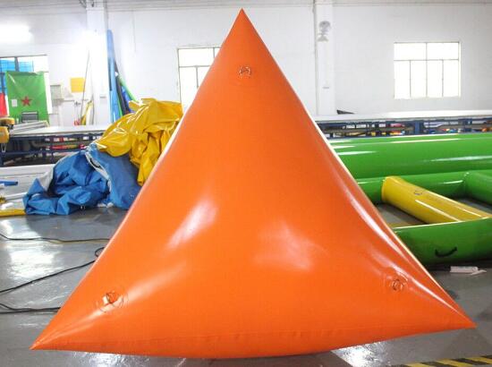 Customized Inflatable Vinyl Race Triangle Marker Buoys for Sale