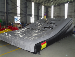 7x4.5x2m BMX Airbag Lander