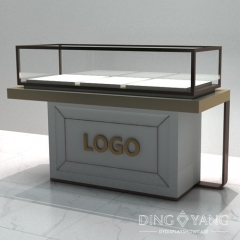 Upscale Counter Design For Jewellery Shop