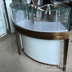 Upscale Jewelry Showcase Displays