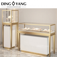 Fashion Popular Jewelry Glass Display Case