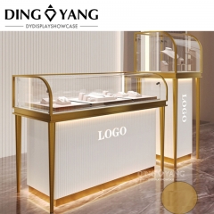 Exquisite Jewelry Display Showcase