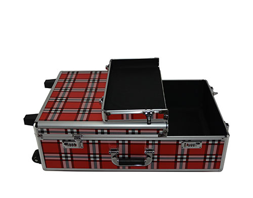 Rolling aluminum cosmetic train cases with plaid pattern