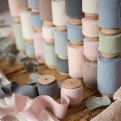 Wholesale Custom Personalized Classic Linen Christmas Tree Gift Themed Ribbon Wired Pre-made Bow for Party Decor