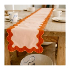 Wholesale High Quality Thicken Linen Fabric Custom Shell Edge Table Runner for Home Wedding Decoration