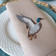 Wholesale Custom Bird Embroidered Linen Dinner White Logo For Wedding Cloth Dinner 100% Linen Napkins