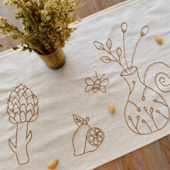 Hot Custom Wholesale Simple Country Embroidered Linen Runner