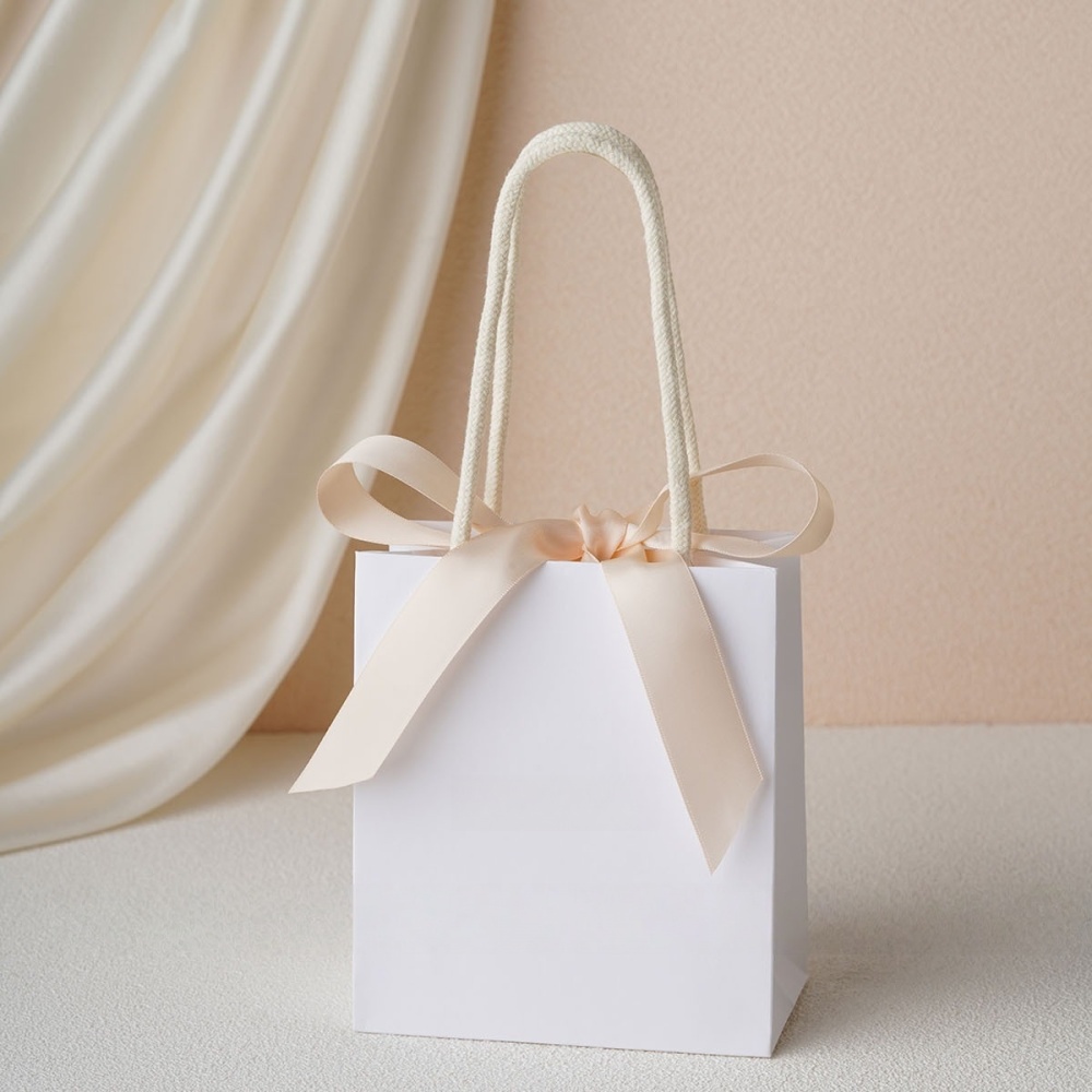15.5x7.5x13.5cm Ribbon White Bag 250gsm Bow Tie Jelewery Paper Gift Bag