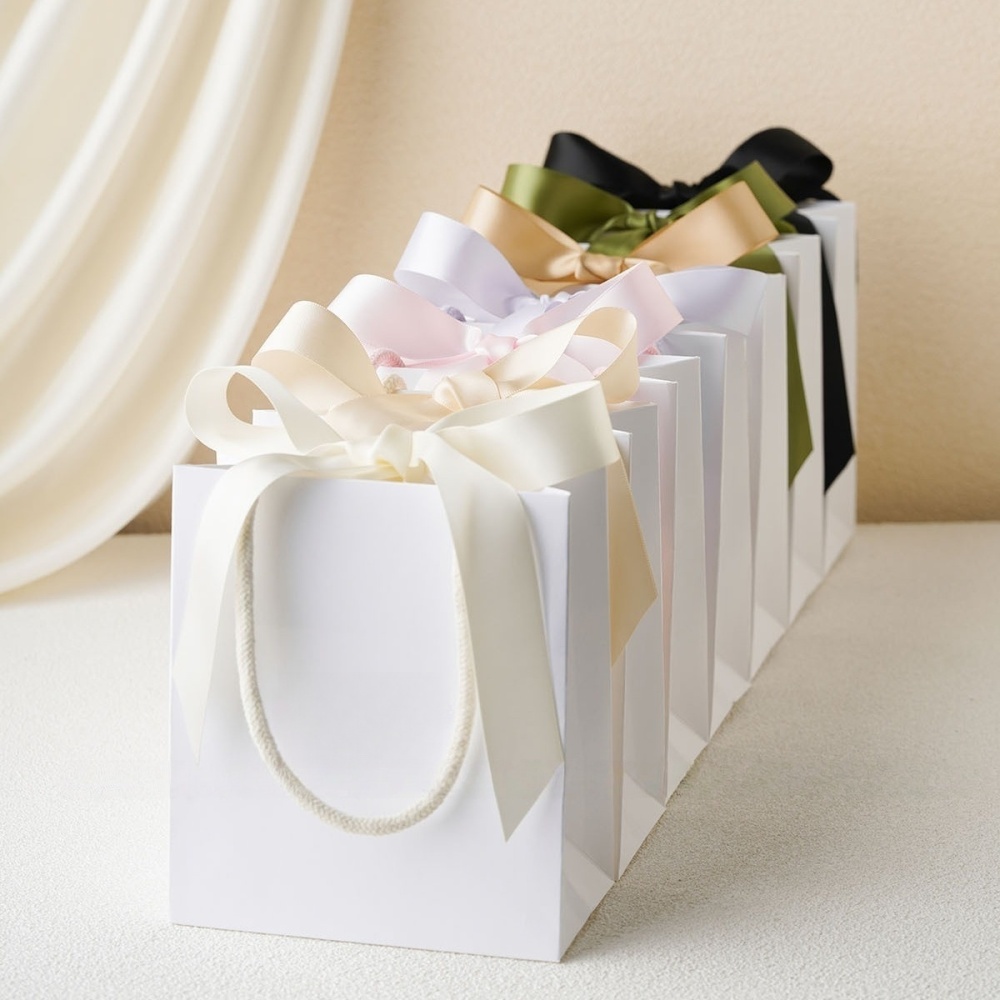 15.5x7.5x13.5cm Ribbon White Bag 250gsm Bow Tie Jelewery Paper Gift Bag