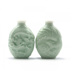 ROCOCO SNUFF BOTTLE Celadon dragon and phoenix relief  screw cap good sealing