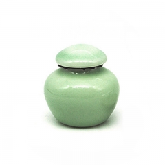 ROCOCO SNUFF BOTTLE CELADON