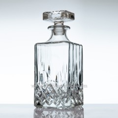 750ml Classic Square Whiskey Decanter