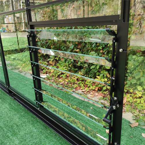 Greenhouse louver