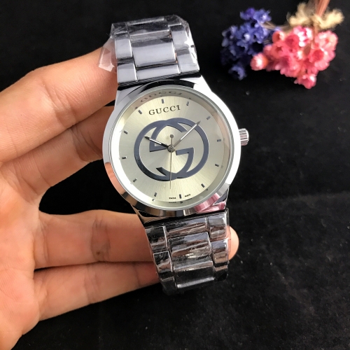 Gucci Assista