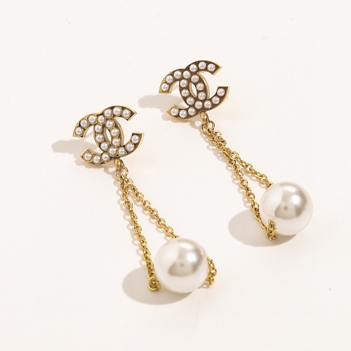 Boucles d&#39;oreilles no nel