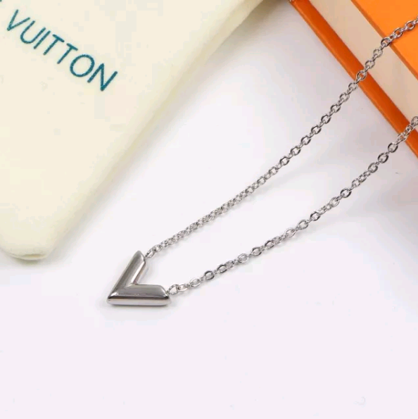 lv v Necklace  DD-342S