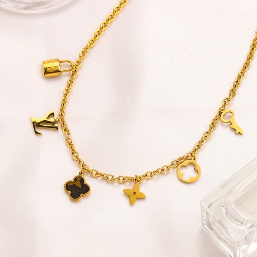 lv v Necklace  ZG1912