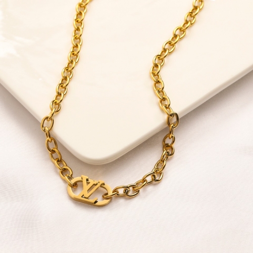 lv v Necklace