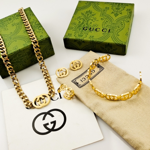 Gucci    セット