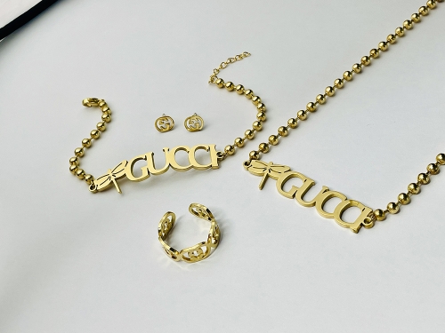 Gucci    セット