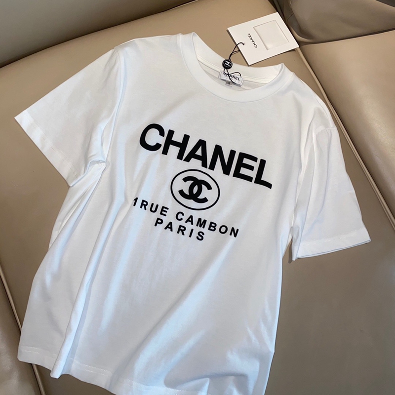 Chanel Barrie ロゴ　Tシャツ