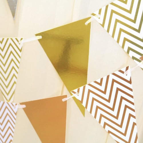 Golden flag wedding decoration