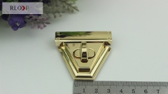 Bag hardware accessories gold triangle shape metal twist lock RL-BLK118