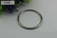 Handbag Manufacturer design bigger wire iron metal round buckles RL-IOR024-75MM